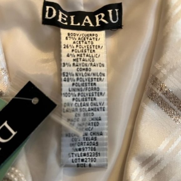 Cream and Gold Holiday Vest Top - *NWT - Size 6 - Picture 3 of 5